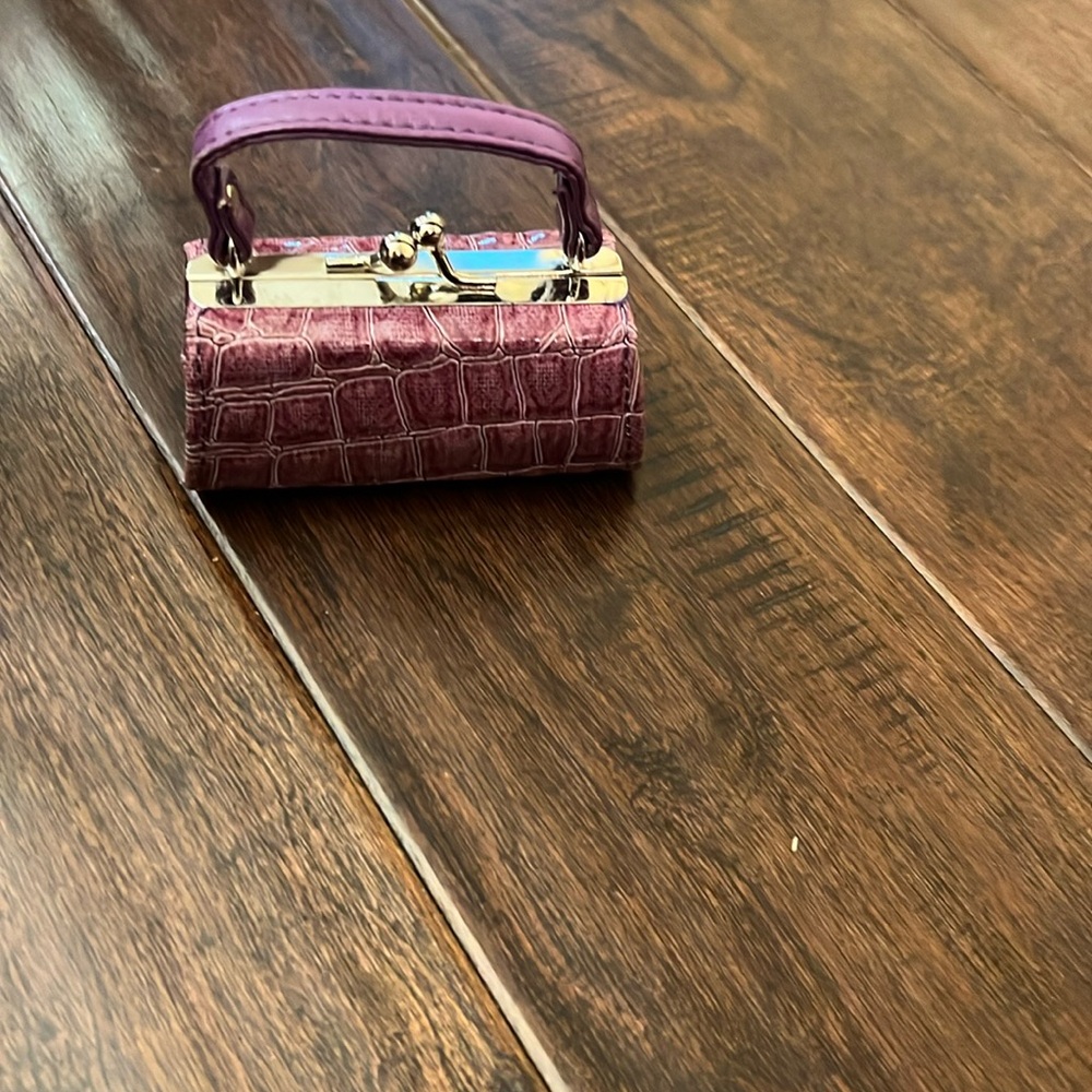 Tic.tok lipstick/coin purse purple